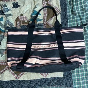 Vs tote/overnight bag🛍